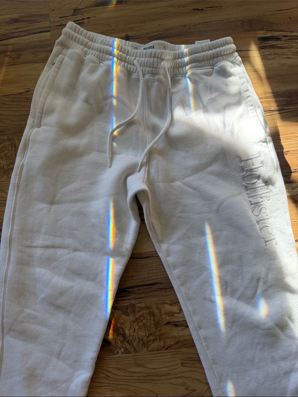 Hollister men’s white
 Embroidered Logo Sweatpants